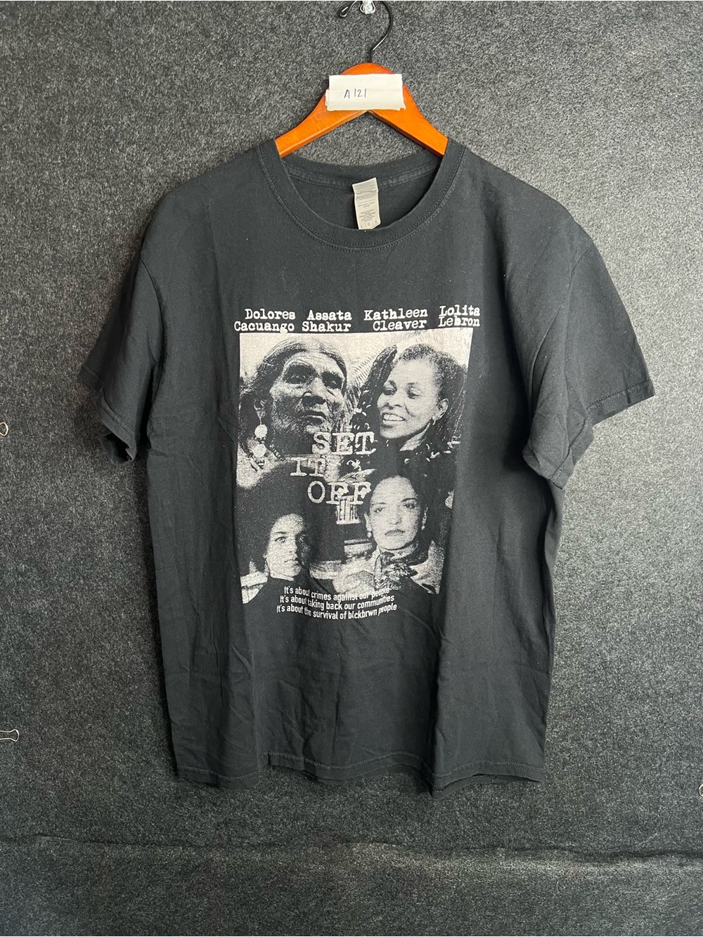 Black and Brown Unity T-Shirt Men’s Size L Set It Off Never Divided Community
